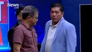 Rocky Gerung dan Silfester Matutina