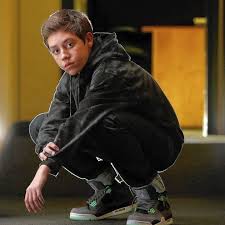 See full list on shameless.fandom.com Ethan Cutkosky Gets Room To Grow In Shameless Chicago Tribune