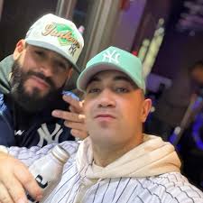 Yankee vibes run deep. ⚾️💯 #Yankees #Legacy #PinstripePride #ALCS #game2