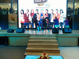 It has three floors of shopping mall, three levels of hypermarket, a food court and a bowling alley. Mydin Malaysia On Twitter Wah Ramainya Orang Kat Mydin Bukit Mertajam Https T Co 5itfsftsfb