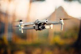 The big difference from the air 2 released last year is a new, larger camera sensor, which allows for much better quality photos and video. Jlspzea5ejgwem