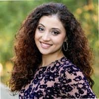 Alexis Palacios's Instagram, Twitter & Facebook