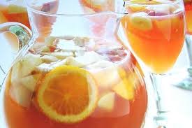 Recette De Sangria Blanche La Meilleure Recette Recette Recette Sangria Recette De Sangria Blanche Recette Sangria Blanche