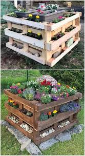 Easy And Simple Diy Wood Pallet Crafting Ideas Bring Home This Such An Appealing Design Of The Planter For Diy Garden Projects Pallets Garden Garden Projects