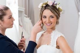 Testen sie, welches hochzeitskleid am besten zu ihrer figur passt. Mermaid Oder A Linie Hochzeitsblog Braut Boutique