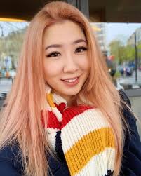 Fuslie - Free pics, galleries & more at Babepedia