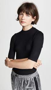 Twenty Montreal Mackay Ribbed Elbow Sleeve Top In 2020 Bob Hairstyles Bobs Haircuts Short Bob Hairstyles