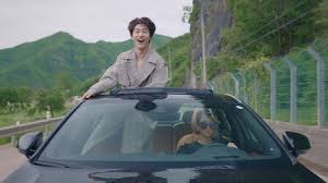 Setelah bertemu psikiater ji hae soo ketika mereka berdua bertugas di panel talkshow menggali pikiran kriminal, mereka langsung saling menggosok dengan. It S Okay To Not Be Okay Netflix Official Site