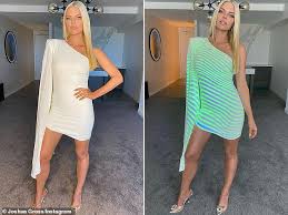 Her birthday, what she did before fame, her family life, fun trivia facts, popularity rankings, and more. Aria Awards 2020 Sophie Monk Stuns In An Optical Illusion Dress Oltnews