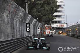 Por restrições da pandemia, gp de cingapura é cancelado o gp do azerbaijão é realizado no circuito de rua de baku e passou a fazer parte da fórmula 1 há apenas quatro anos, em 2017. F1 Hamilton Lamenta Monaco E Projeta Gp Dificil Em Baku