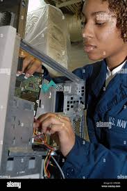 Norfolk naval shipyard in portsmouth hi-res stock photography and images