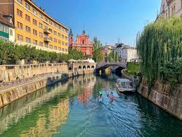 Here are many translated example sentences containing capital de eslovaquia. Liubliana Capital De Eslovenia Juegos Gratis Online En Puzzle Factory