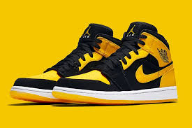 The Air Jordan 1 New Love Returns With A Subtle Update Air Jordans Retro Nike Air Shoes Air Jordans