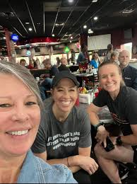 Thank you Jordan Davies for the motivation to get to sunrise this am ♥️  great way to start the morning, seeing so many amazing entrepreneurs and  all the hugs 🥰 MetroNorth Chamber