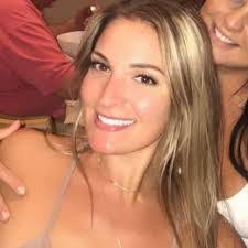 Kelly Devault's Instagram, Twitter & Facebook