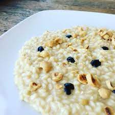 Video, puntate, notizie e tanto altro sui più promettenti talenti culinari. Risotto Al Castelmagno E Nocciole Piemontesi Igp Il Cassetto Delle Ricette