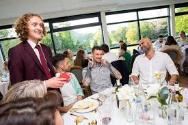 Robin Geyer magicien à Dijon: Le virtuose de la Magie