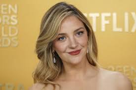 Santa Cruz singer/songwriter Tess Dunn takes off in a new direction