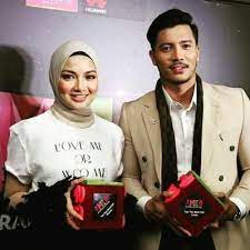 Namun begitu, mereka bukanlah bergaduh dengan fattah amin, sebaliknya hanya sekadar gurauan. Fattah Amin Neelofa Aminneelofa Twitter