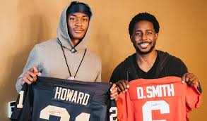 Desmond howard strikes heisman pose after td. Desmond Howard And Devonta Smith Had Similar Paths To Heisman Lore