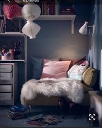 Lit en haut et bureau en bas, les structures mezzanines permettent d'organiser l'espace facilement. 77 Idees De Chambre Ado Fille En 2021 Decoration Chambre Decoration Chambre Ado Chambre Ado