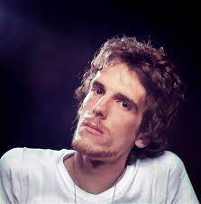 La spinetta is an italian wine producer making wines predominantly in piedmont. Luis Alberto Spinetta Wikipedia