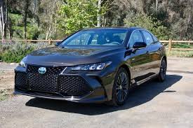 To support all the fresh oily bits, the 2019 avalon is built on the latest toyota new global architecture prior to driving the avalon, i questioned why anyone would buy it over something like the lexus es. 2019 Lexus Es Versus 2019 Toyota Avalon Which Is Better Top Speed