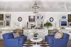 These lanterns and flowerpots create the lovely look. Wall Decor Ideas 2019 The 20 Best Inspiring Styles To Try Decor Aid