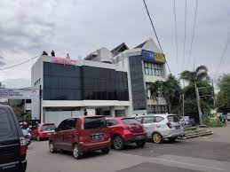 Maybe you would like to learn more about one of these? Ratusan Mahasiswa Stikom Poltek Cirebon Demo Rektorat Tuntut Kejelasan Status Bregasnews Com Koran Online Referensi Berita Pantura