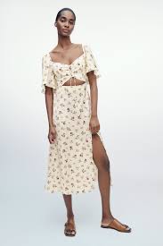 Zara mädchen falten fest kleid lachs gr.110. Kleid Mit Blumenmuster Zara Schweiz Switzerland
