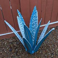 Baby Agave Raw Steel Metal Yard Art Metal Yard Art Etsy Metal Yard Art Cactus With Pink Flowers Metal Sculptures Garden