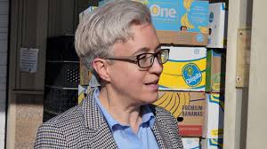 Roseburg leaders meet with Governor Kotek