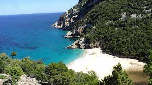 Type of seabed, protection against wind and swell, photos, comments. Le Spiagge Della Sardegna Cala Sisine
