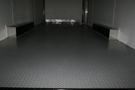 The advanced performance rubber polymers we use are tested in extreme conditions to ensure they don't crack, split or deform under pressure. Trailer Flooring Seamless Coin Diamond Pvc Rolls