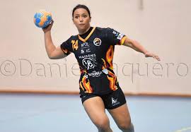 وقال أحمد مرتضى منصور، عضو مجلس إدارة نادي الزمالك السابق، في تصريحات تلفزيونية، الخميس، إن شخصية مرتضى منصور «ساهمت بشكل كبير فى عودة القلعة البيضاء لمكانتها الطبيعية مرة أخرى بعد سنوات من الانهيار وضياع الحقوق». ÙØ§Ø¹Ø¨Ø© Ø§ÙØ£ÙÙÙ Ø§ÙØ³Ø§Ø¨ÙØ© ÙÙÙØ¯ Ø³Ø§Ø®Ø±Ø© ÙÙ Ø®Ø³Ø§Ø±Ø© Ø±Ø¦ÙØ³ Ø§ÙØ²ÙØ§ÙÙ Ø§ÙÙØ¹Ø²ÙÙ ÙÙ Ø§ÙØ§ÙØªØ®Ø§Ø¨Ø§Øª Ø§ÙØ¨Ø±ÙÙØ§ÙÙØ© ÙØ§ Ø³Ø§Ø¬Ø· Ø²ÙØ±Ø© Ø§ÙØªØ­Ø±ÙØ±