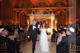 The Plaza Hotel Weddings Fall Winter Wedding Ny Weddings Photography Images By Berit Nyc Wedding Photography Ny Wedding Photography Plaza Hotel Wedding