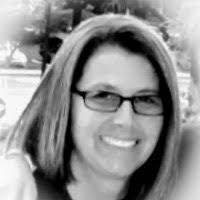 Lynne Burke's Instagram, Twitter & Facebook