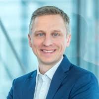 Kevin Siemens's Instagram, Twitter & Facebook