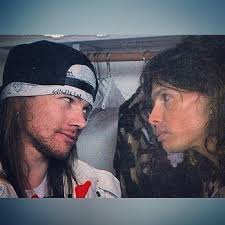 TBT @axlrose and @iamsteventyler #AxlRose #StevenTyler #Legends
