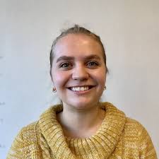 Students use tiny printing press to make big impact with traveling art kits 