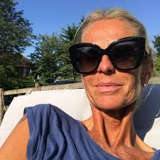 I'm a mother of four, a writer and sometimes tv presenter. I Ve Been Dating Someone 21 Years My Junior It S Enormously Exciting For An Old Bird Like Me Says Ulrika Jonsson