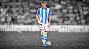 Ödegaard joga desde 2016 no clube real madrid cf (rmcf). Martin Odegaard The Art Of Passing Youtube