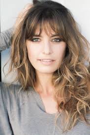 Laetitia milot vit dans le bonheur absolu. Laetitia Milot Laetitia Milot Coiffure Mi Long Idees Cheveux Longs
