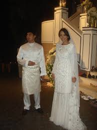 Bertemu kembali kali ini di dalam topik artikel sijil perkahwinan hilang dan udah. The Baju Nikah Weddingfervors