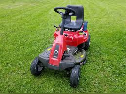 15.5 hp briggs and stratton engine 7 speed manual drive gas riding lawn tractor (ca compliant) Lawnside Classic Troy Bilt Tb30r Neighborhood Rider She May Not Look Like Much But She S Got It Where It Counts Curbside Classic