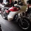 Ducati sport1000s 金井敦裕 さん この度sport1000sをご購入された金井さんは初めてのドゥカティです。 それどころか、人生初のバイクです。 最初ご来店されたときは二輪免許をお持ちではありませんでした。 1
