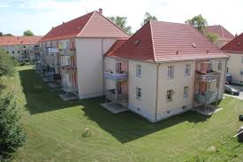 Paare planen hier ihr glück, aber auch studenten können hier mit viel fläche preisgünstig. 3 Zimmer Wohnung Zu Vermieten Salzburger Strasse 12 06844 Dessau Sud Mapio Net