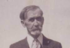 Warning about CB Roofing llc owner in Ohio