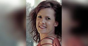 Lori Canfield's Instagram, Twitter & Facebook