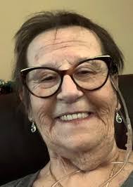 Jana Beyer's Instagram, Twitter & Facebook